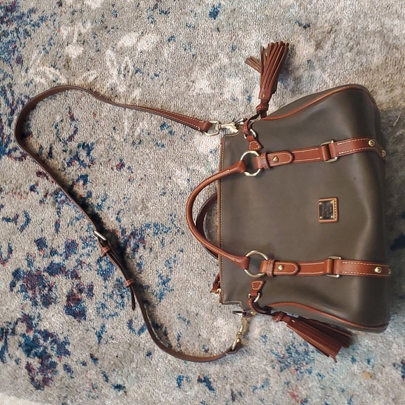 Dooney & Bourke Leather Satchel Crossbody Purse Bag - Picture 3 of 11